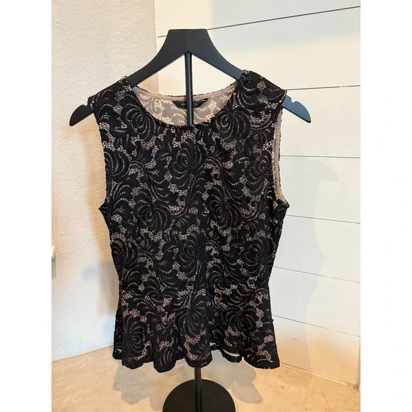 BCBGMAXAZRIA Black Lace Peplum Tank Top Sleeveless Women's Sz M - Picture 1 of 6